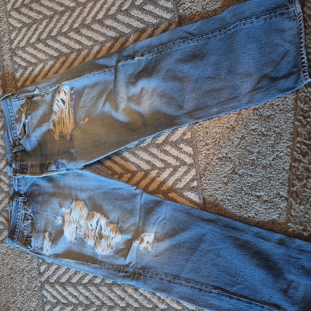 Levi's 501 Blue Distressed Boyfriend Jeans
